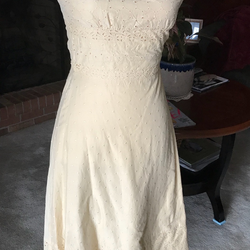 Sleeveless dress